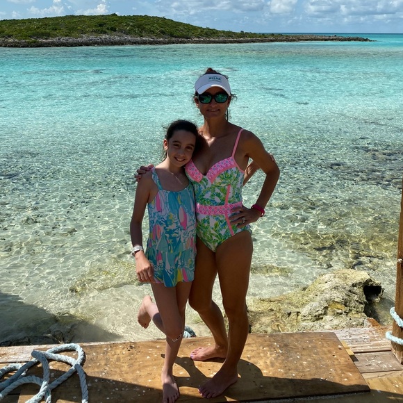 Meet your Posher, Chrissy - Picture 6 of 8